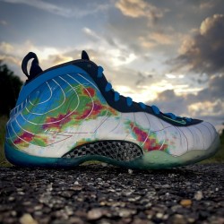 NIKE AIR FOAMPOSITE ONE...